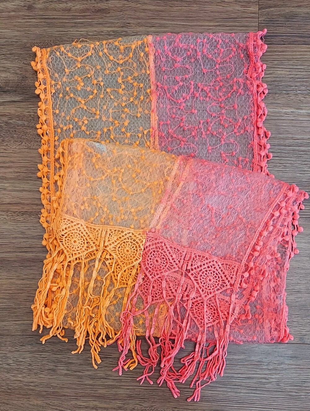 Scarf Lightweight Two-Tone Orange & Coral Fringe  -NWOT